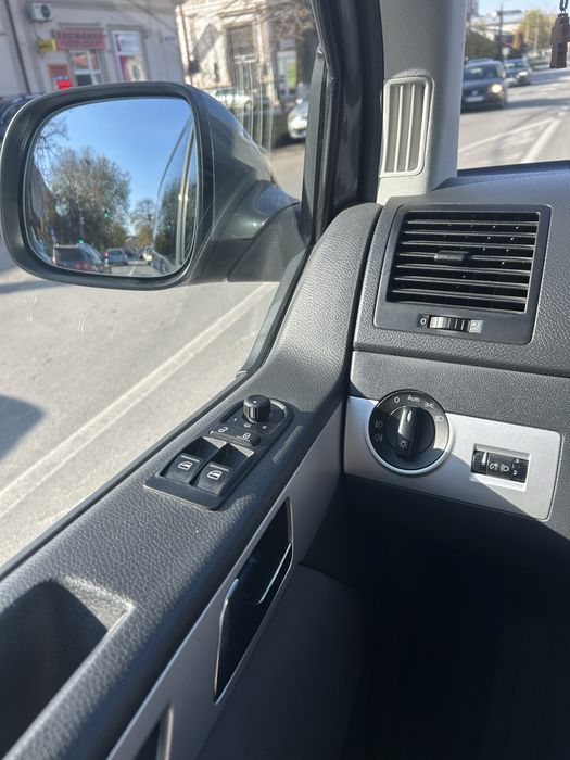 Vând Vw Multivan