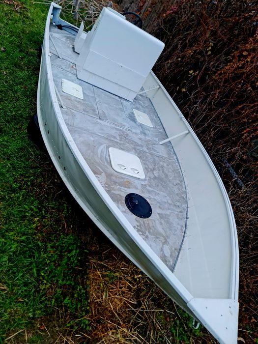 Barca aluminiu 5.60m – fund dublu, proiect solid