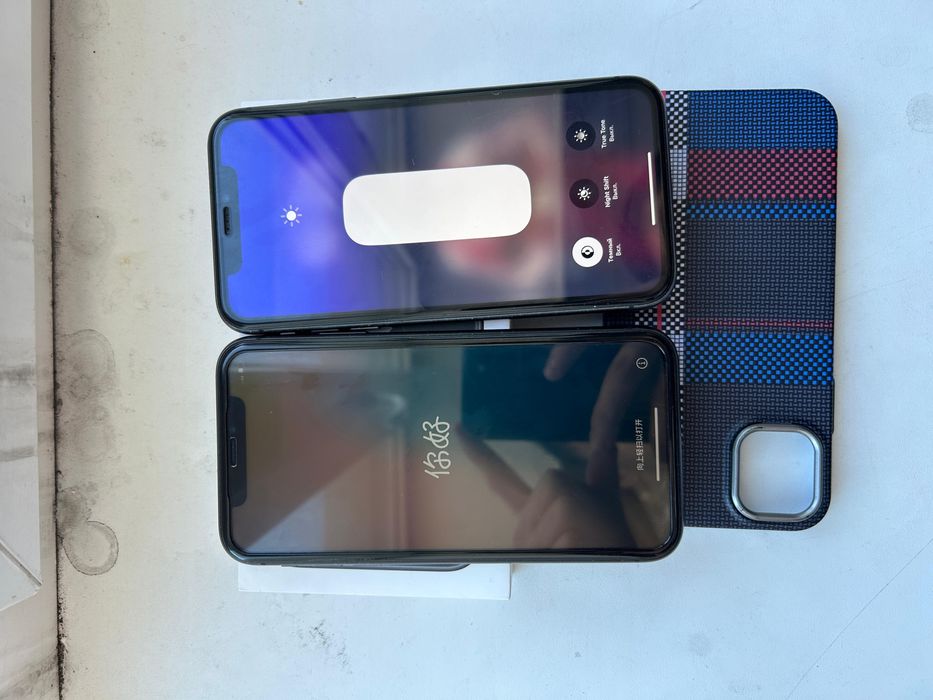 Продам айфон 11