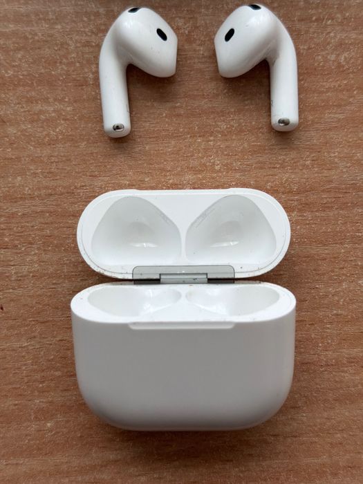 Air Pods 4 ANC  (С коробкой)