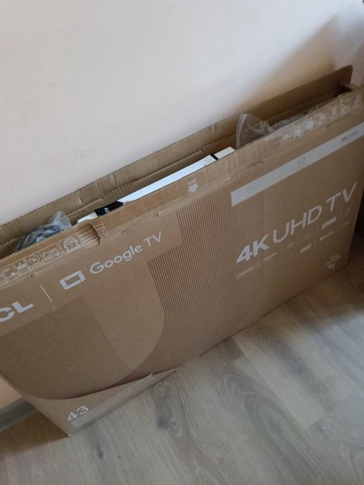 Телевизор  ТCL 43 диагональ.