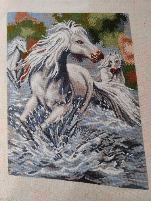 гоблен "Диви коне"