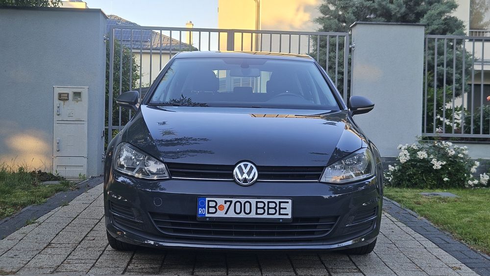 // Volkswagen Golf . An 2014 . Motor 1.2  .  Euro 5 //