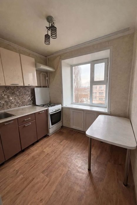 Продам трехкомнатную квартиру