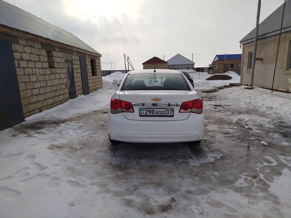 Шевроле Круз продам