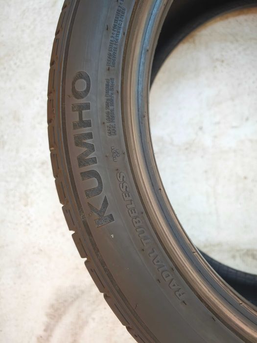 Anvelope 245/45/19 dot 48/2022 vara KUMHO ECSTA PS71 SUV protectie janta