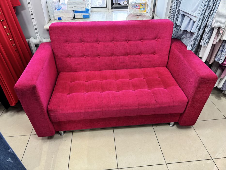 Продам красивый диван