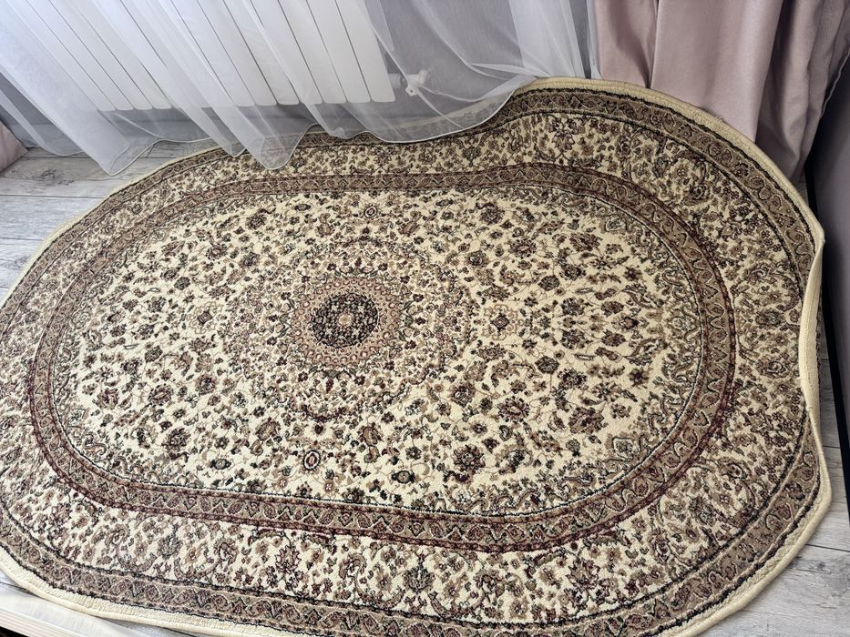 Ковер шерстяной овальный 225*150