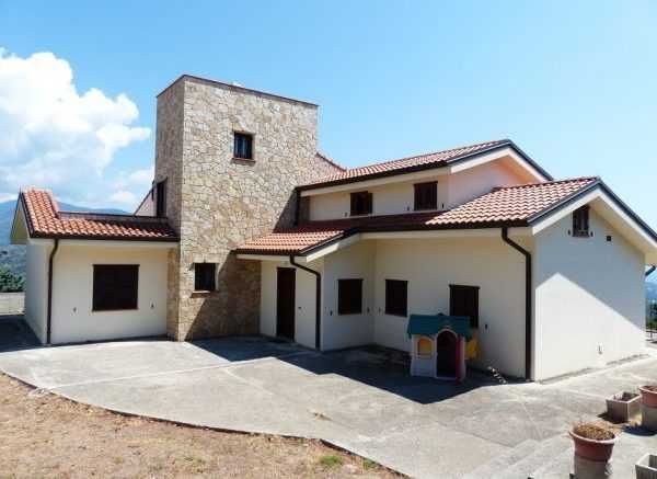 Reparatii Acoperisuri, Montaj Acoperis Tigla Metalica, Sarpante, Tigla