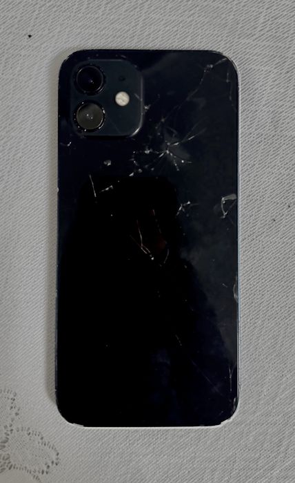 Iphone 12 продается