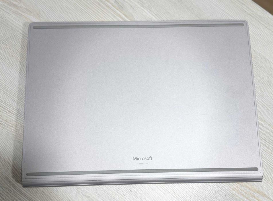 Microsoft Surface Book 3  15” IPS 3K i7-1065G7 16/256/1660Ti 6GB Max-Q