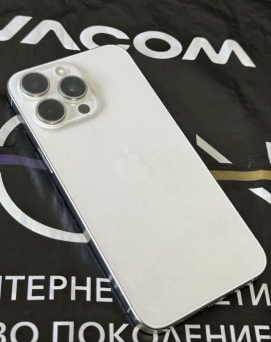 КАТО НОВ 256GB iPhone 15 Pro Max Vivacom Гаранция 2025 White Titanium