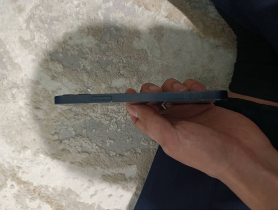 iPhone12 без Ремонт