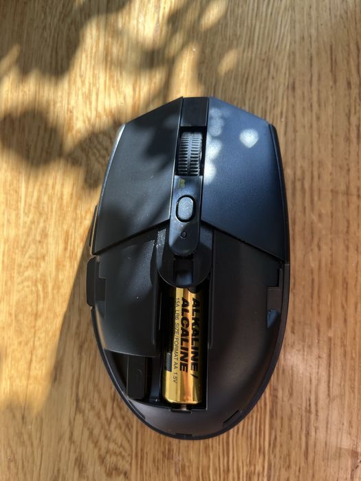 Безжична мишка Logitech G305
