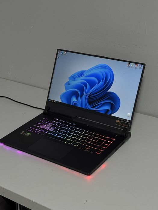 Ноутбук Asus Rog Stix