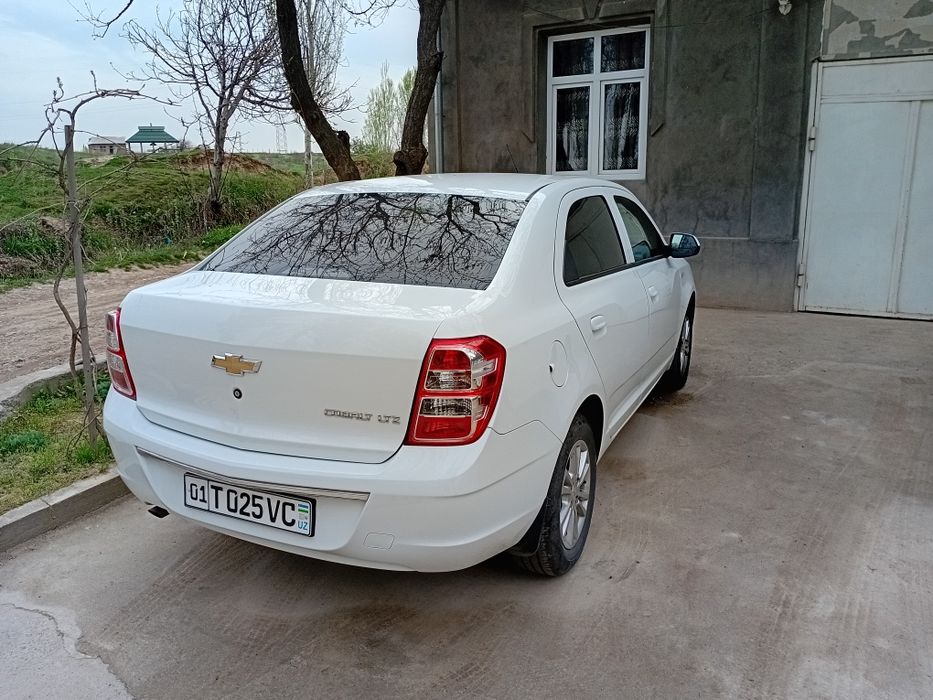 COBALT белый 2022 автомат продаются