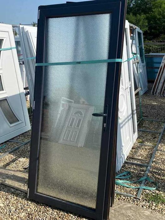 gri antracit usi termopan noi 1350 lei