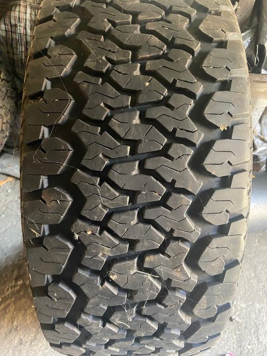 Продам резину Maxxis