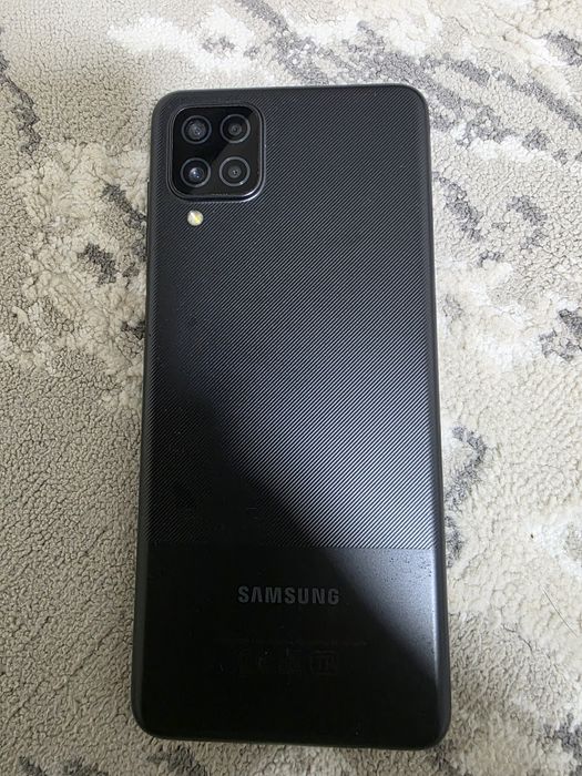 Samsung A12 32 гб память