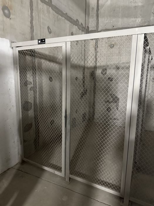 Продаеться две кладовки