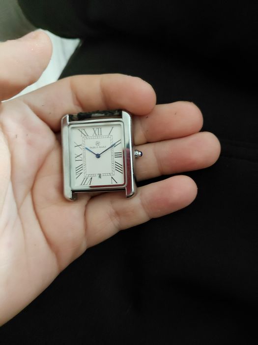 Продам часы состояние хорошие