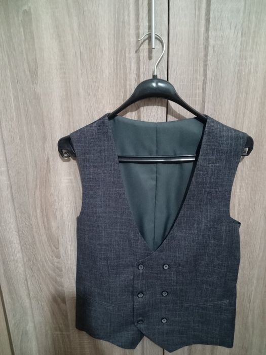 Продам  пиджак тройку