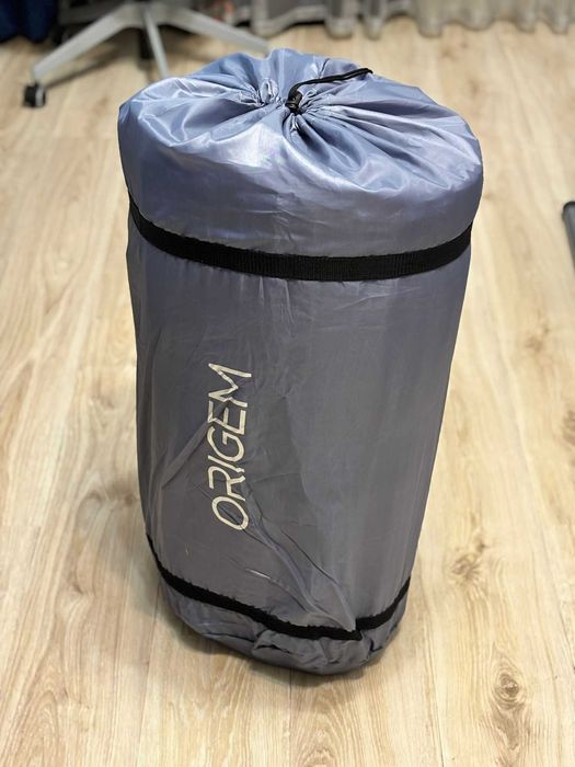 Saltea autogonflabila, cu spuma, pompa cu acumulator integrata, noua