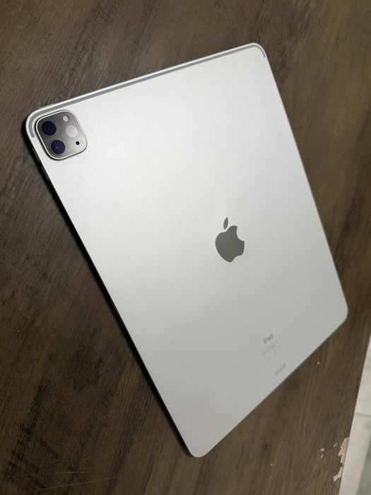 Ipad Pro 2023 , 12,9 inch , 1TB , Impecabila ,97% baterie .