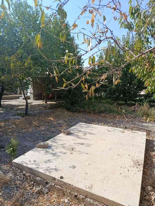 Участок земли с домом