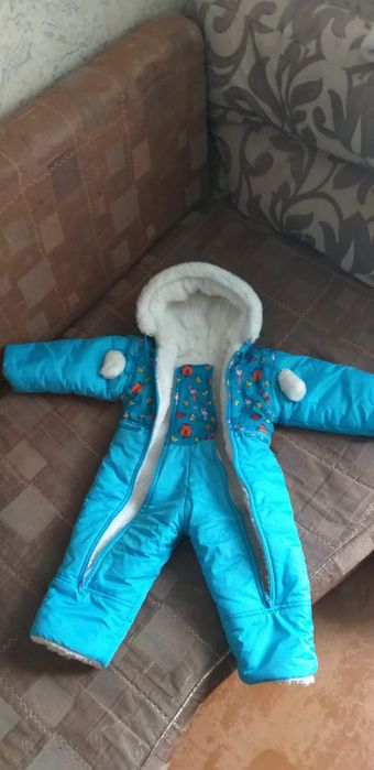 Продам детские вещи