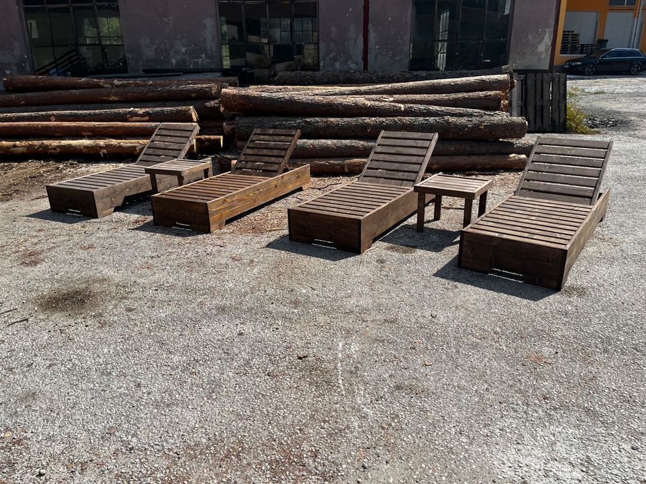 Дървен масивен шезлонг Макси