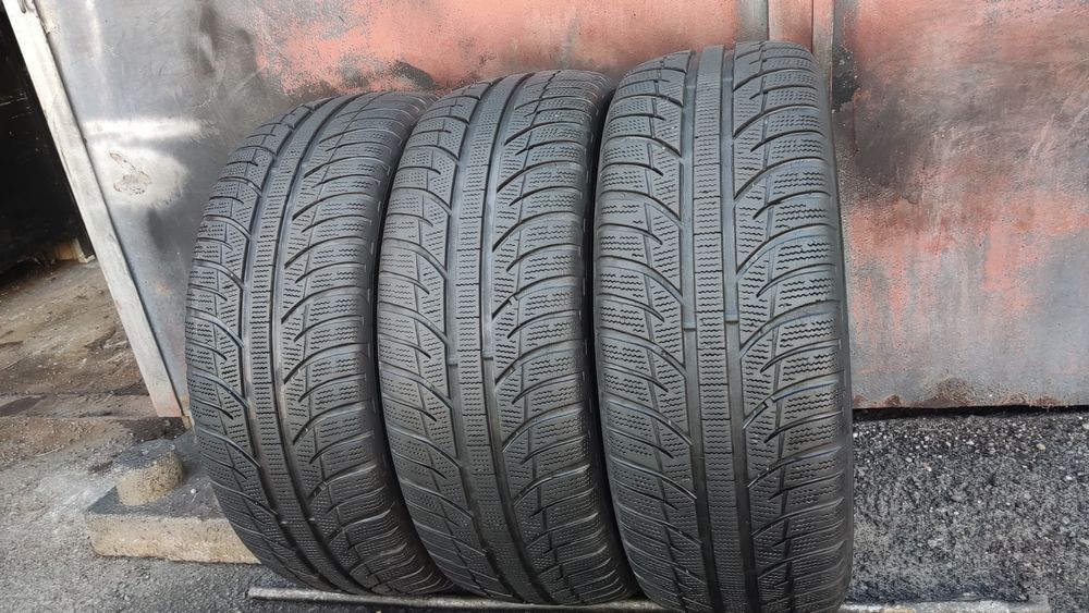 зимни гуми 205/55/16 Toyo Snowprox
6.6mm
Made in Japan
внос Австрия 
ц