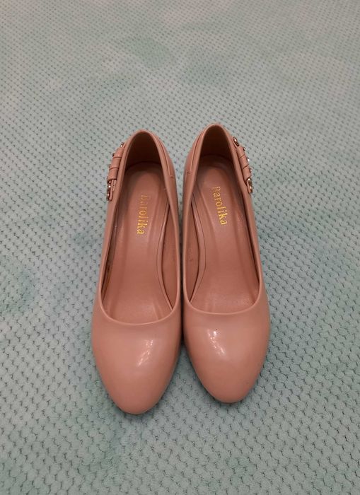 Женские туфли вечерние