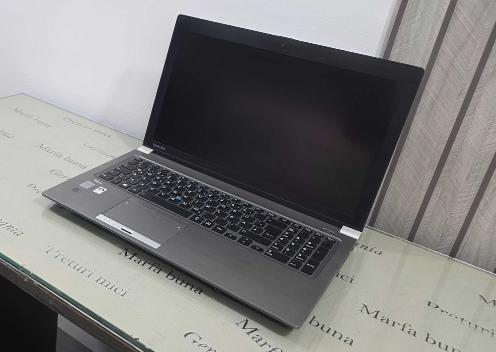 Laptop core i5 gen 5 - Toshiba Satellite Pro R50-C - functional perfect