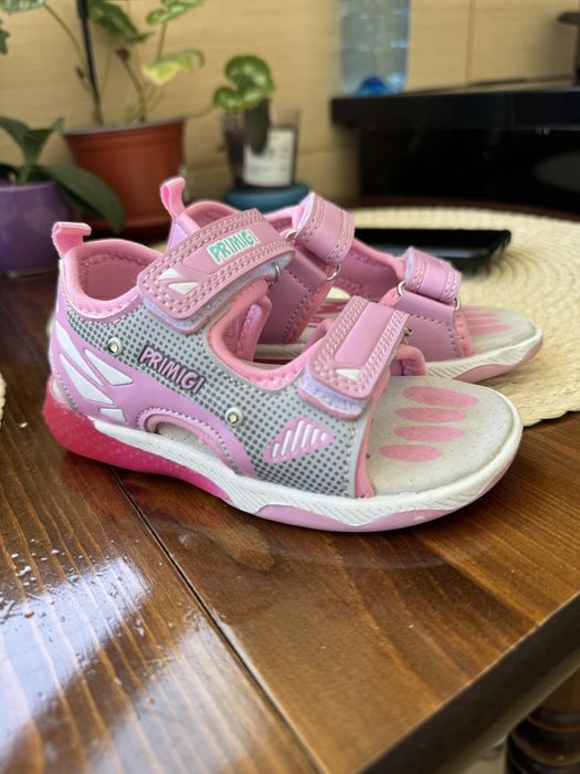 Детски светещи сандали Primigi