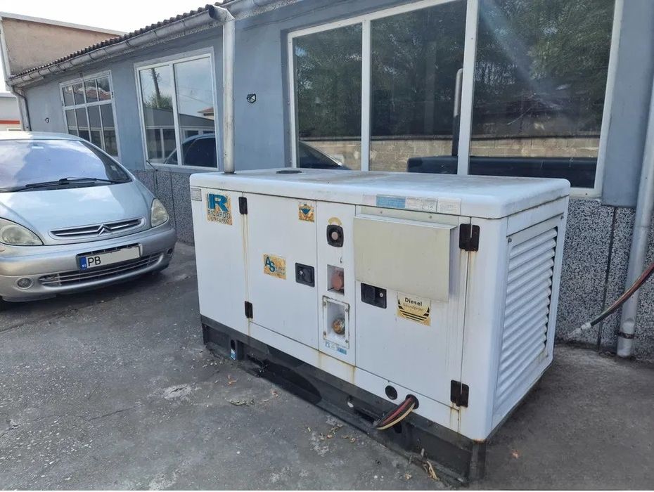 Продава се Промишлена сграда в с. Болярци, Област Пловдив - 2000 кв.м за 298 €/кв.м - Снимка #11