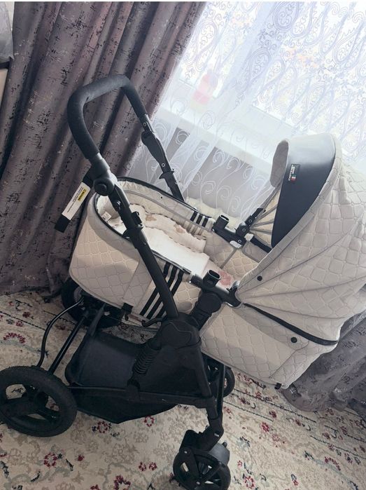 Продам коляску 2в1