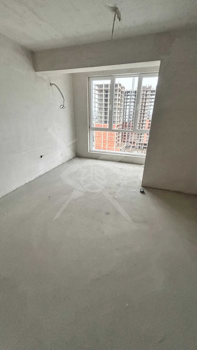 Продава се Тристаен апартамент в Пловдив, Гагарин - 126 кв.м за 1028 €/кв.м - Снимка #2