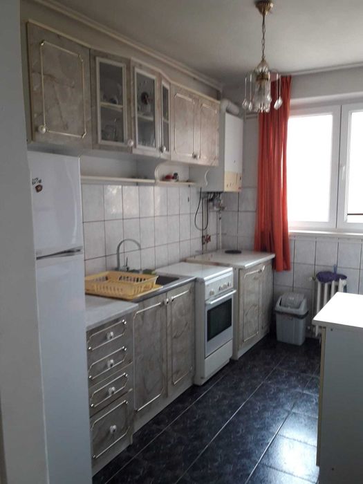 Inchiriez apartament 2 camere