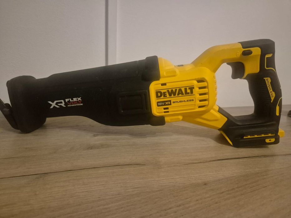 Pendular / decupir / dewalt
