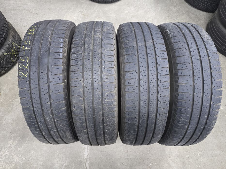 4 Броя Бусови Гуми 225/75/16C Michelin 2x7,2mm 2x6mm 23dot