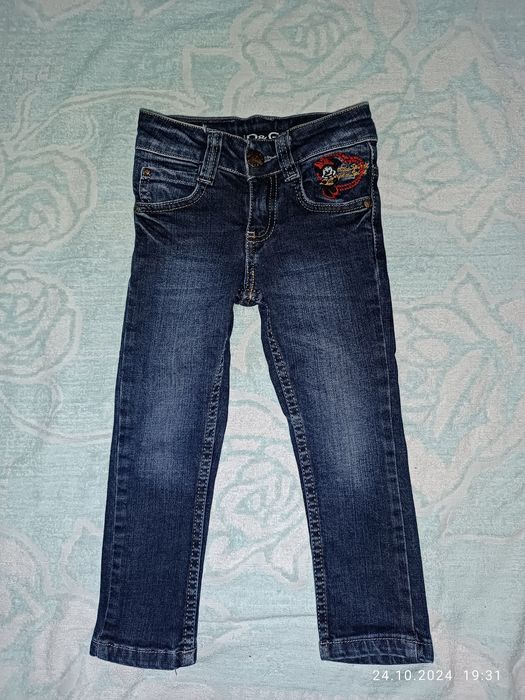 Комбинезон Oshkosh от 1 до 2.5 лет. Джинсы на 2-3 года.