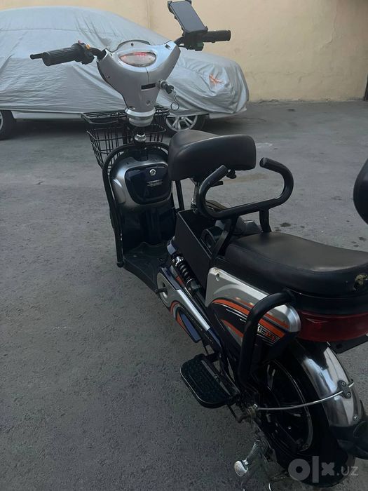 Skuter yengide Hali yandex uchun ham yaxshi yengi batare qoyilgan