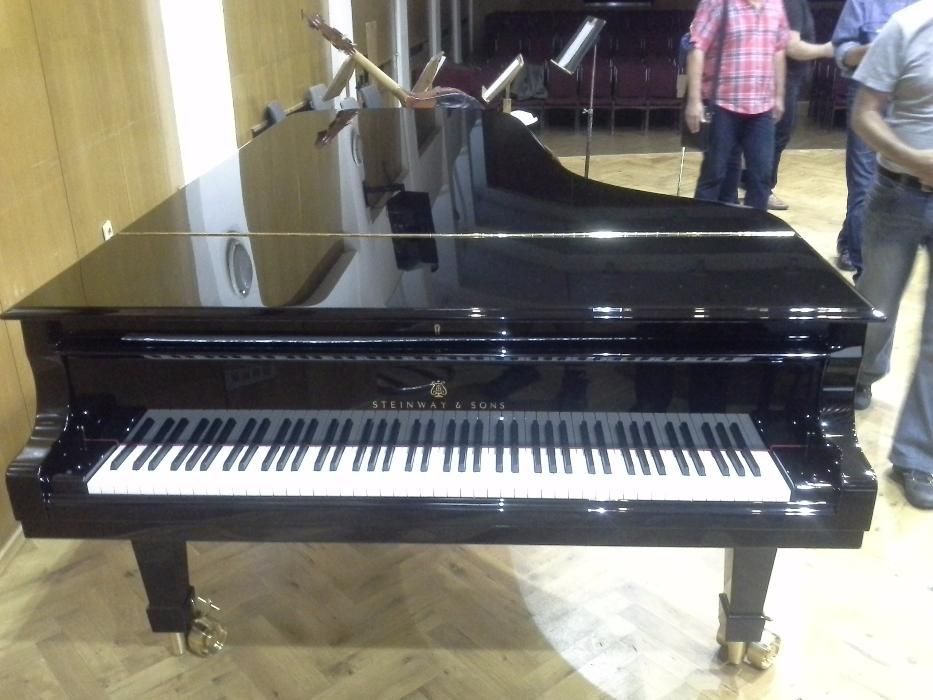 Наем на роял, рояли