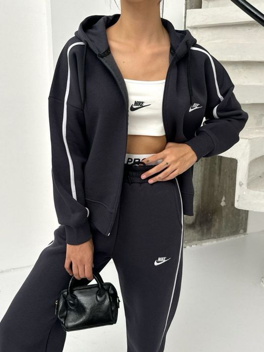 Compleu nike dama