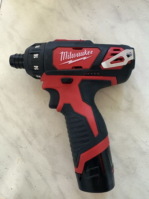 Продам шуруповерт 12v