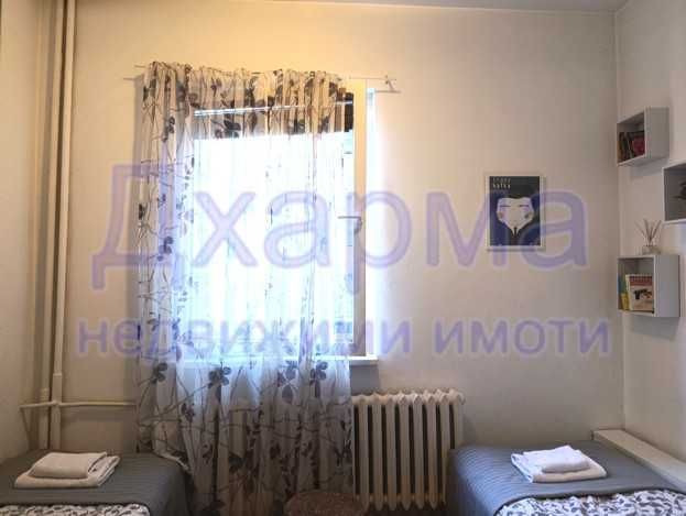 Продава се Двустаен апартамент в София, Център - 60 кв.м за 2252 €/кв.м - Снимка #2