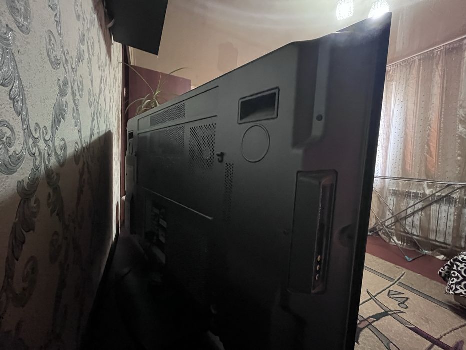 Телевизор HITACHI