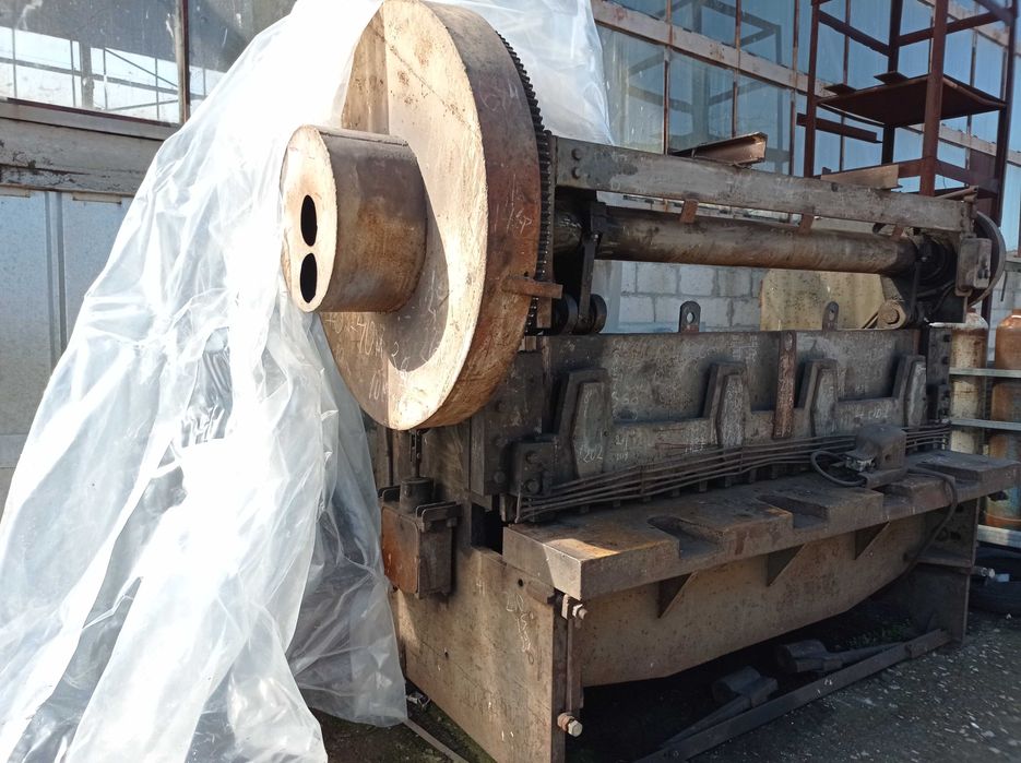 Гилотина за ламарина