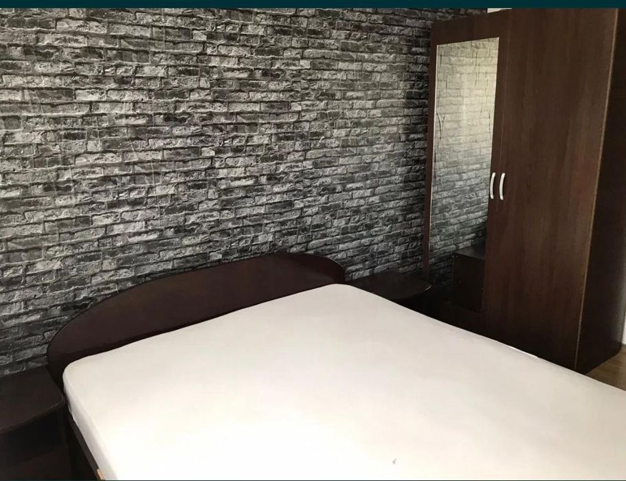 Inchiriez apartament 3 camere